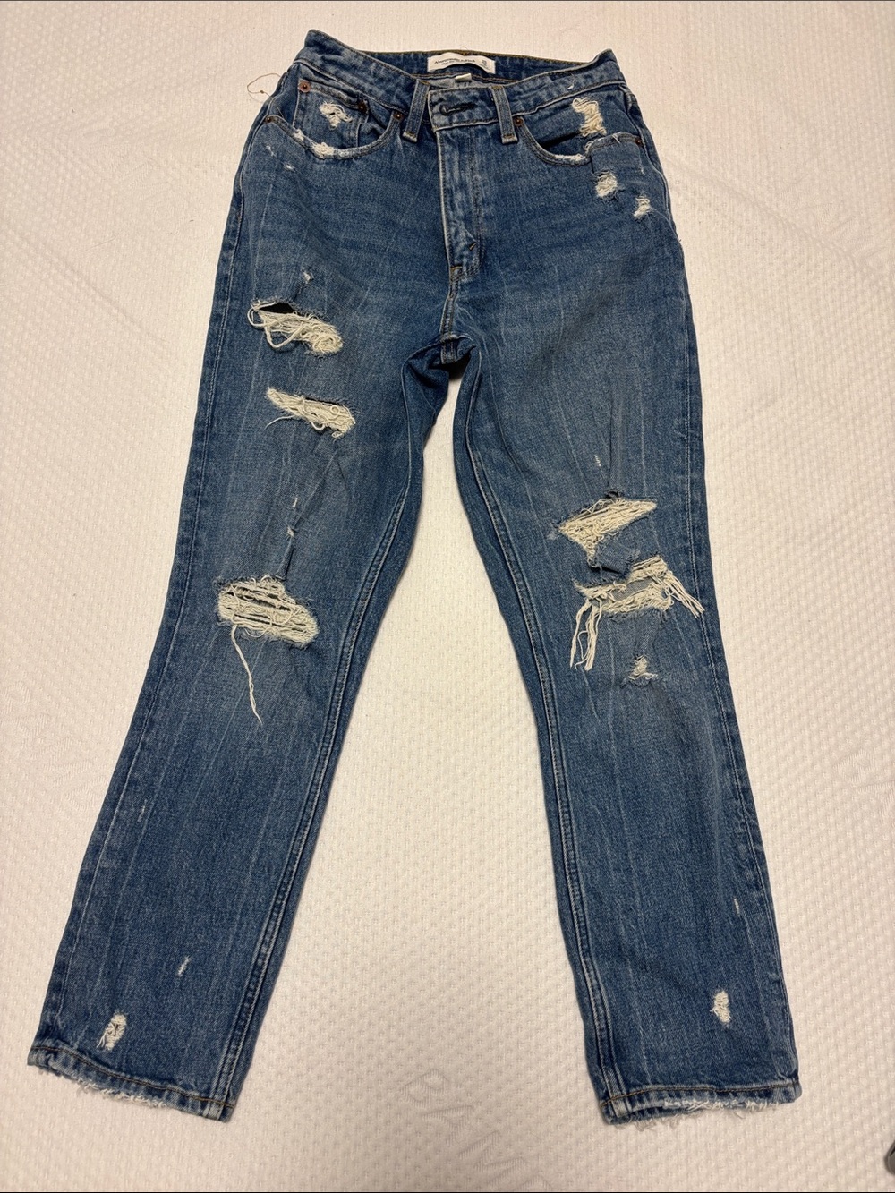 Abercrombie & Fitch High Rise Mom Jean- size 25|0 R